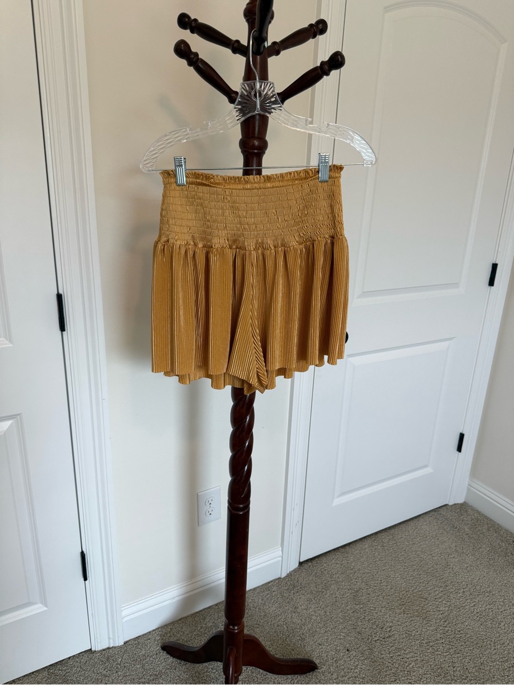 mittoshop Mustard Gold Smocked Pleated Top